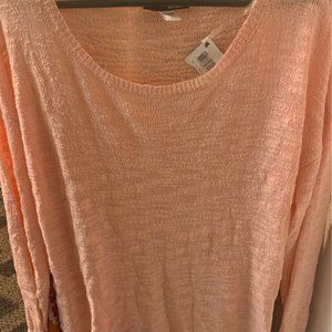 Women’s Large Peach Lightweight Sweater